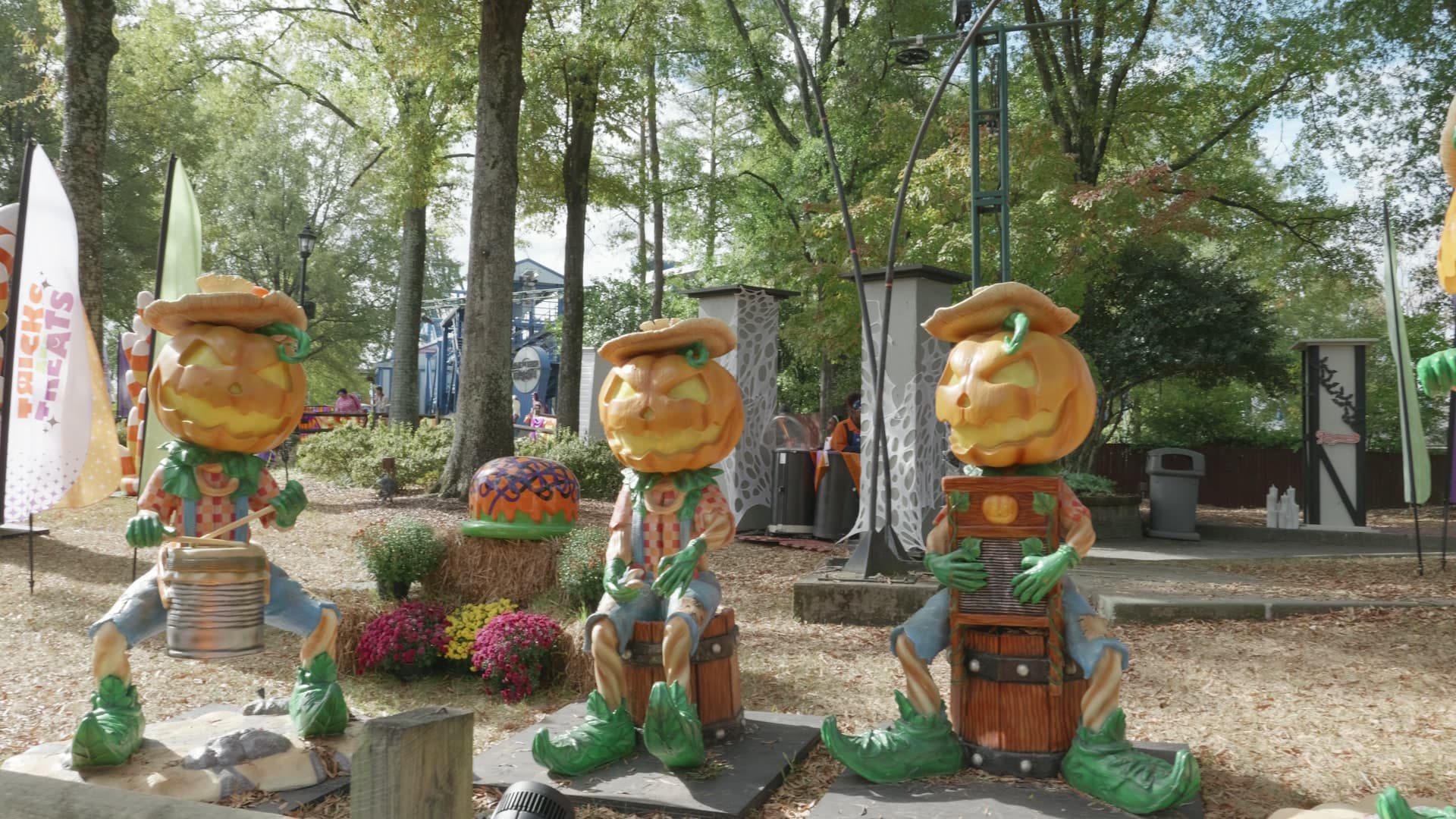 Pumpkin musicians in an autumn display at Carowinds